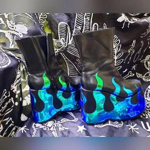 Dolls Kill Club Exx Platform Boots